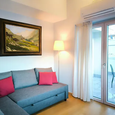 Attico Don Minzoni Apartment Intra