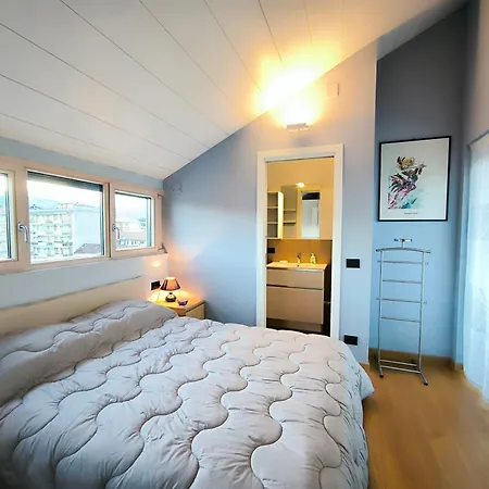 Attico Don Minzoni Apartment Intra